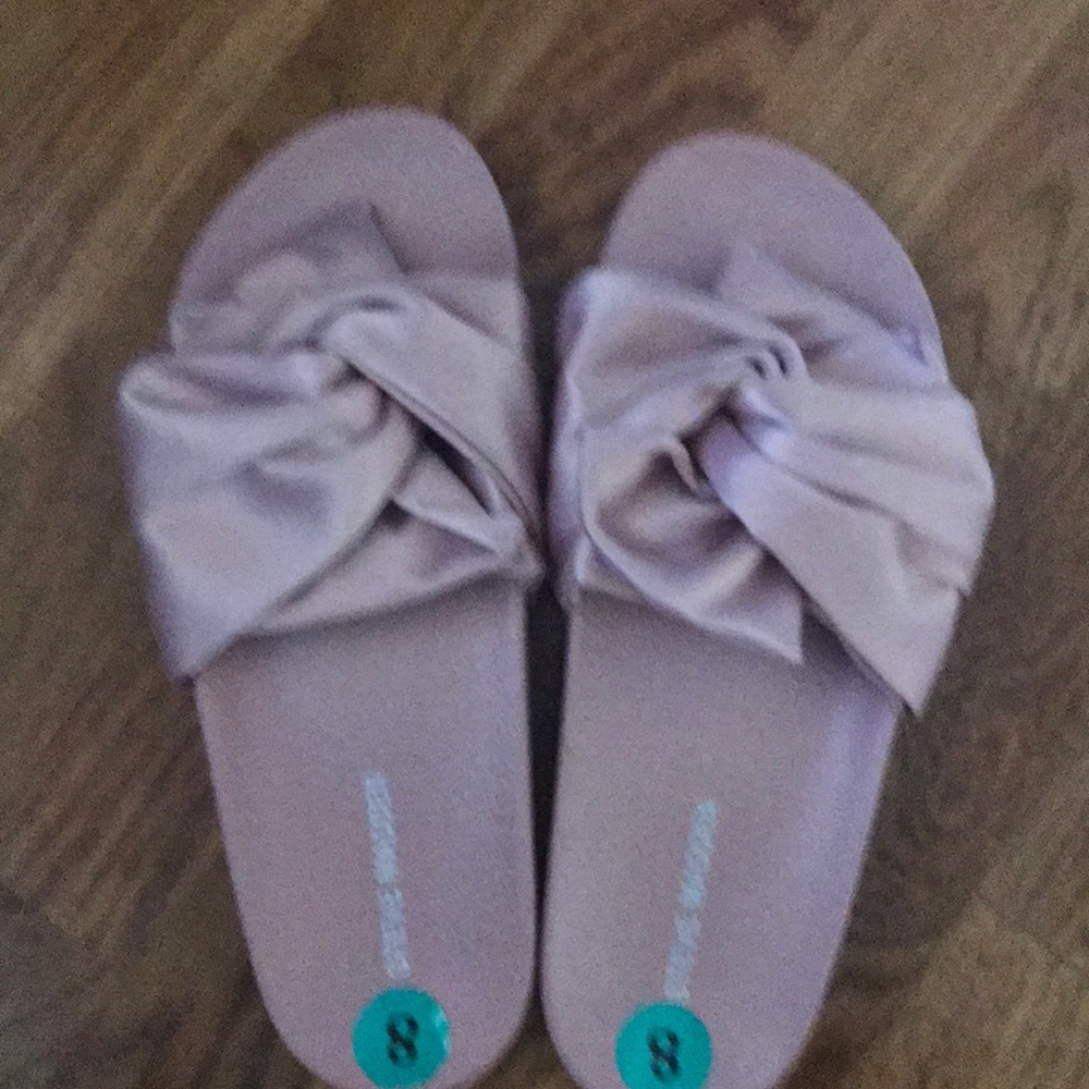 Steve Madden flip flop